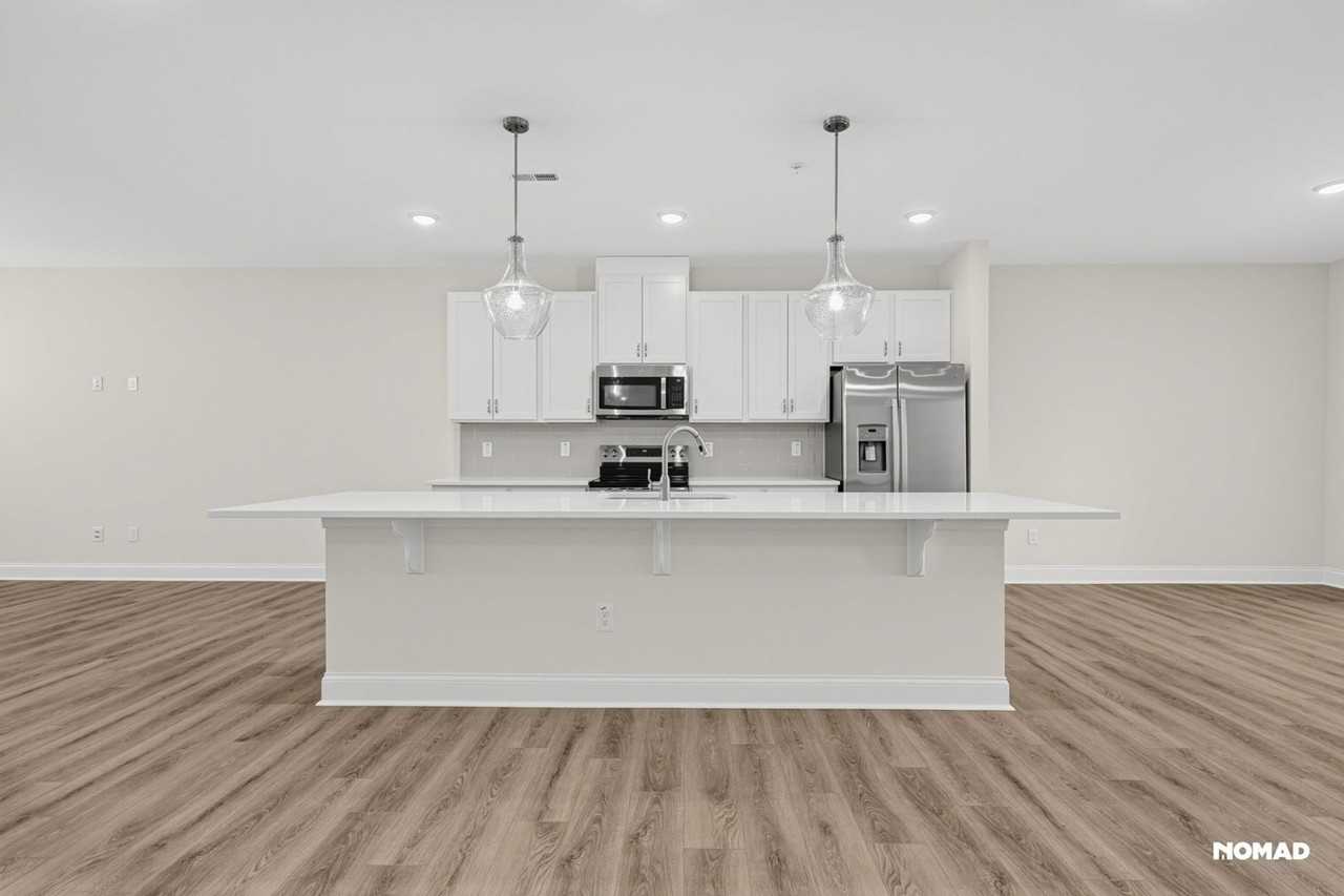 409 Grove Overlook Ln - Photo 3 of 36