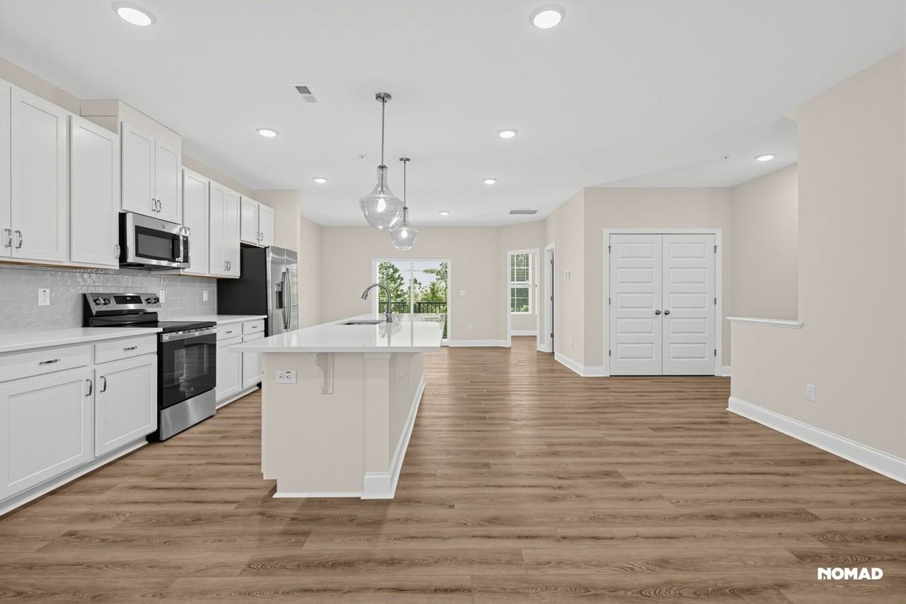 409 Grove Overlook Ln - Photo 6 of 36