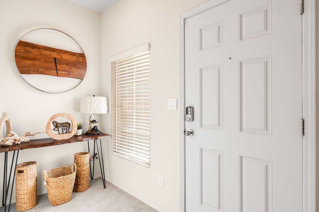 1504 Woods St Ne - Photo 4 of 41