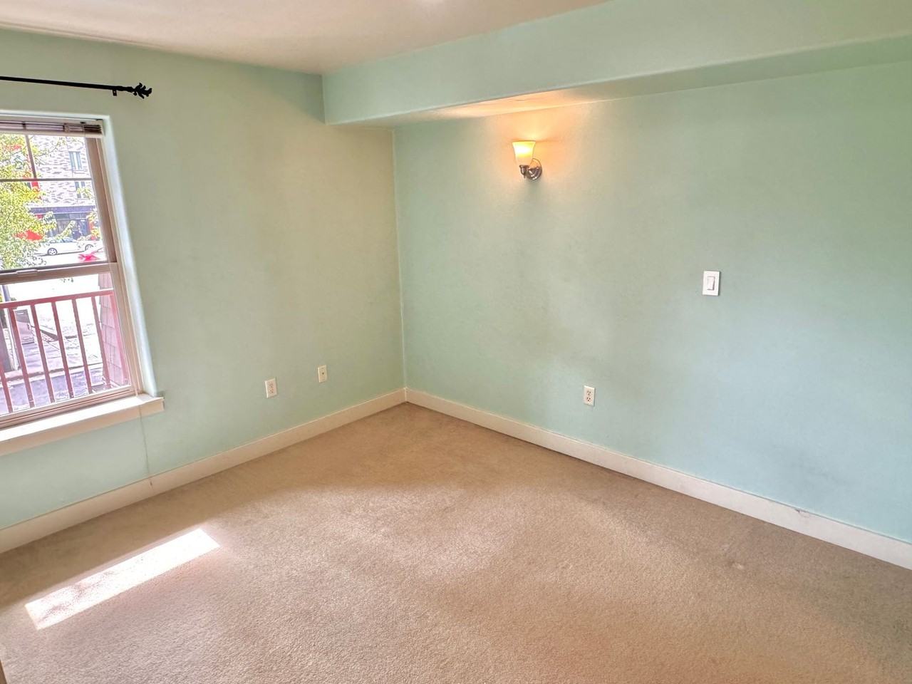9817 Ne Irving St #211 - Photo 7 of 15