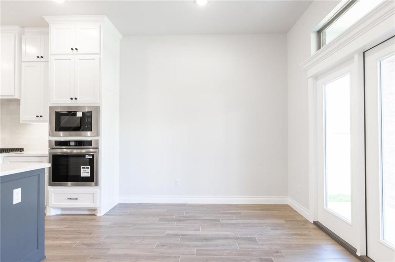 5608 Rose Prairie Blvd - Photo 6 of 27