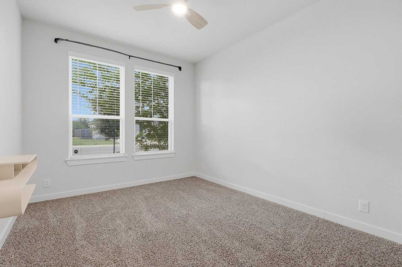 2926 Alster - Photo 5 of 28
