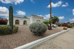featured image of 2851 E Acoma Dr