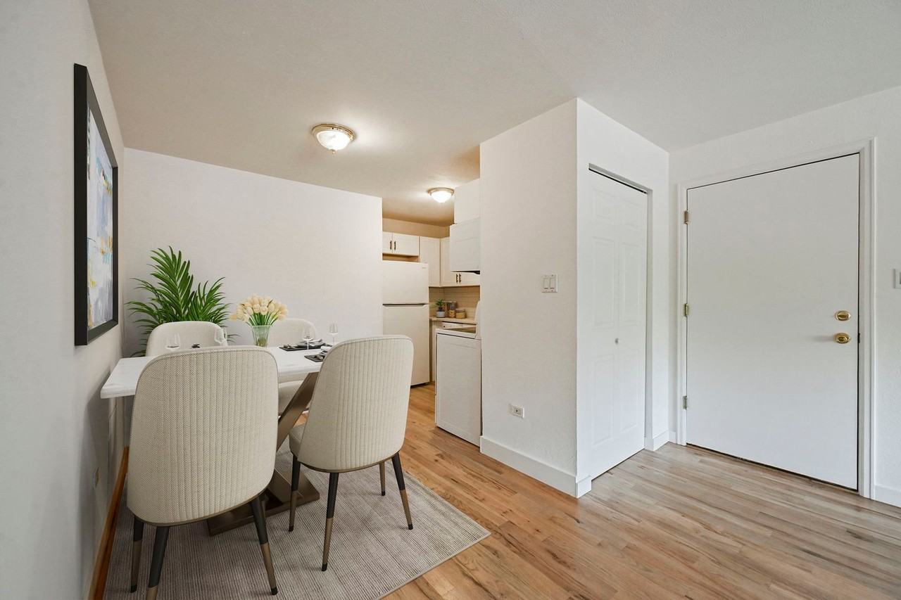 909 S Pearl St - Photo 4 of 30