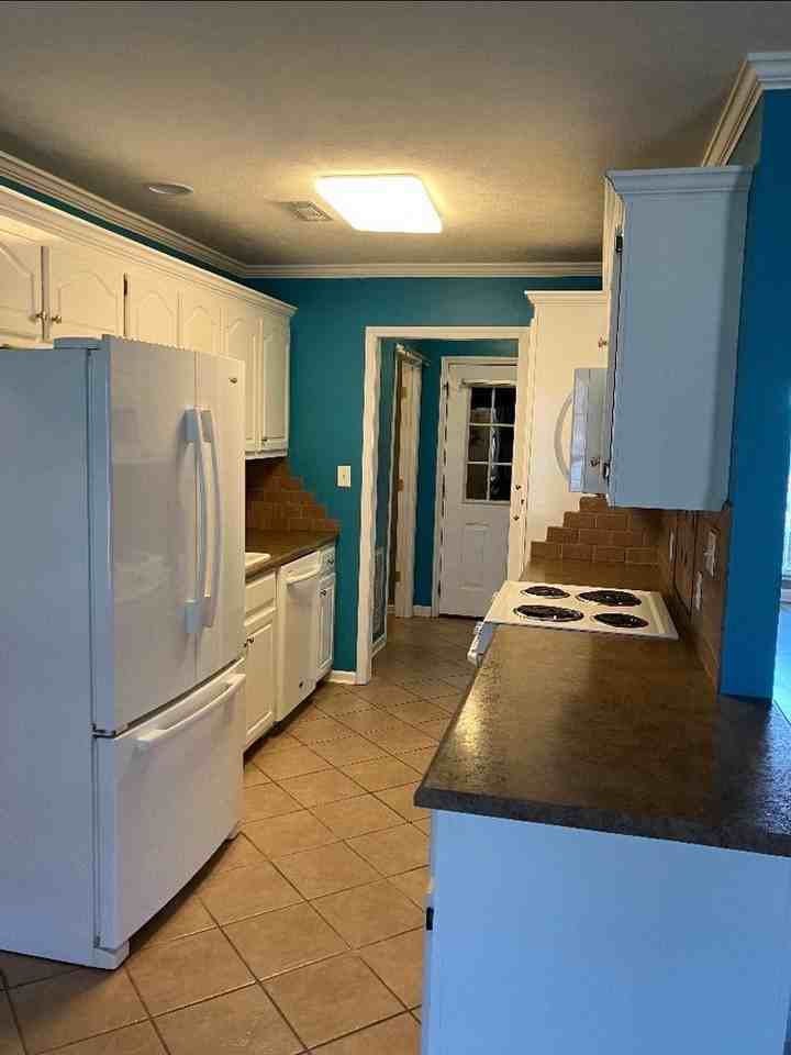1737 Cedarwood Dr - Photo 5 of 14