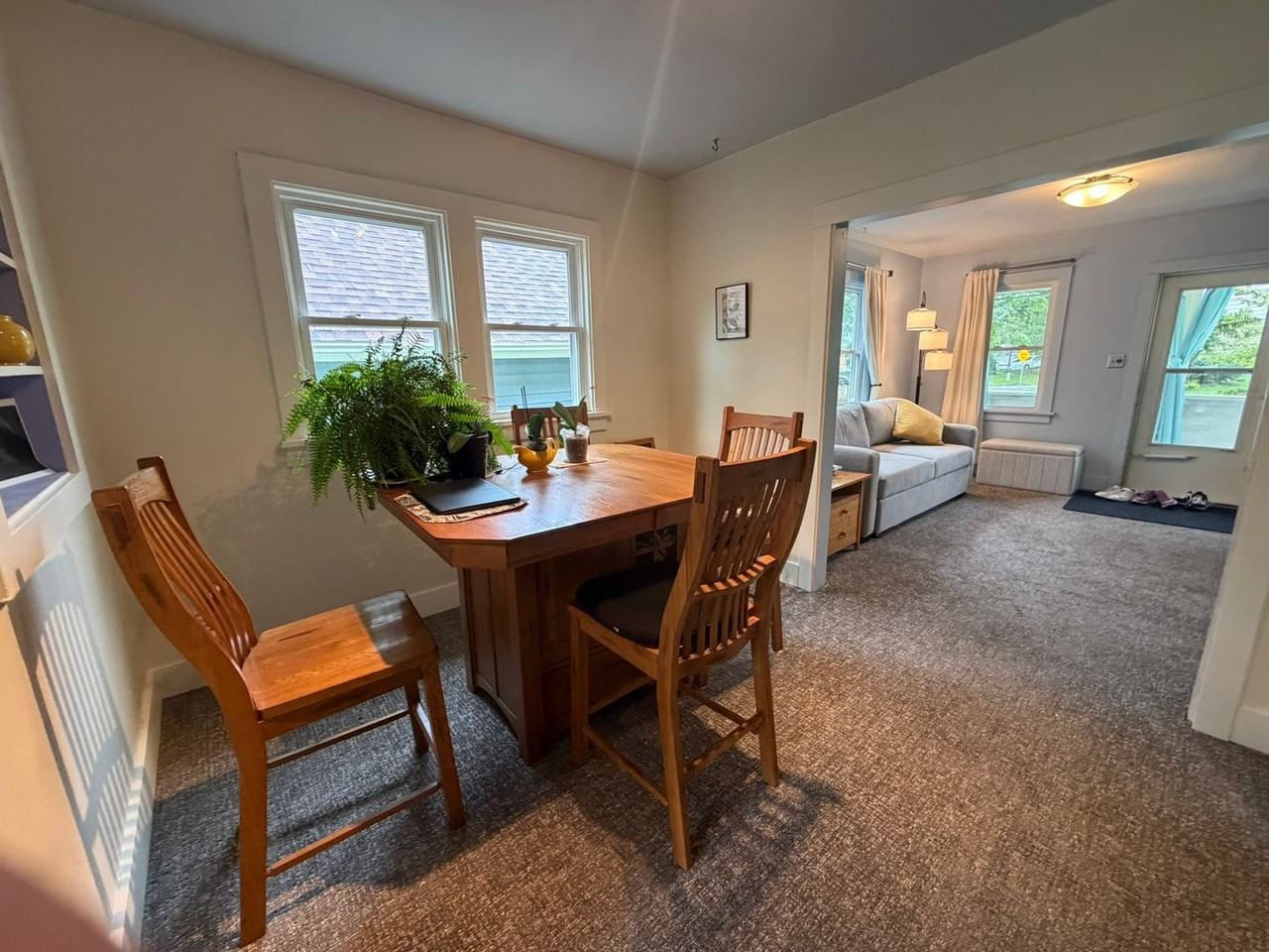 713 Dexter St - Photo 3 of 11