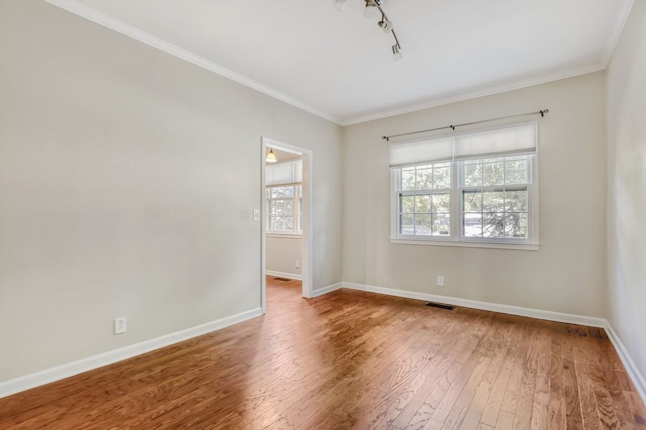 229 Westchase Dr - Photo 6 of 19