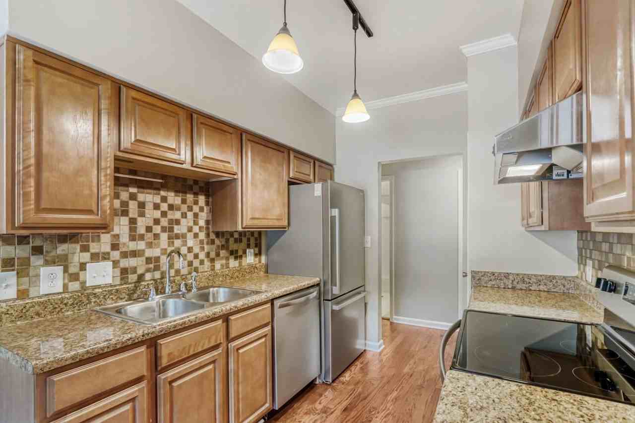 229 Westchase Dr - Photo 3 of 19