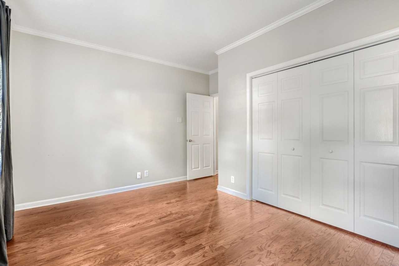 229 Westchase Dr - Photo 7 of 19