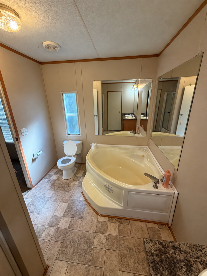 4485 Ashville Rd - Photo 3 of 38