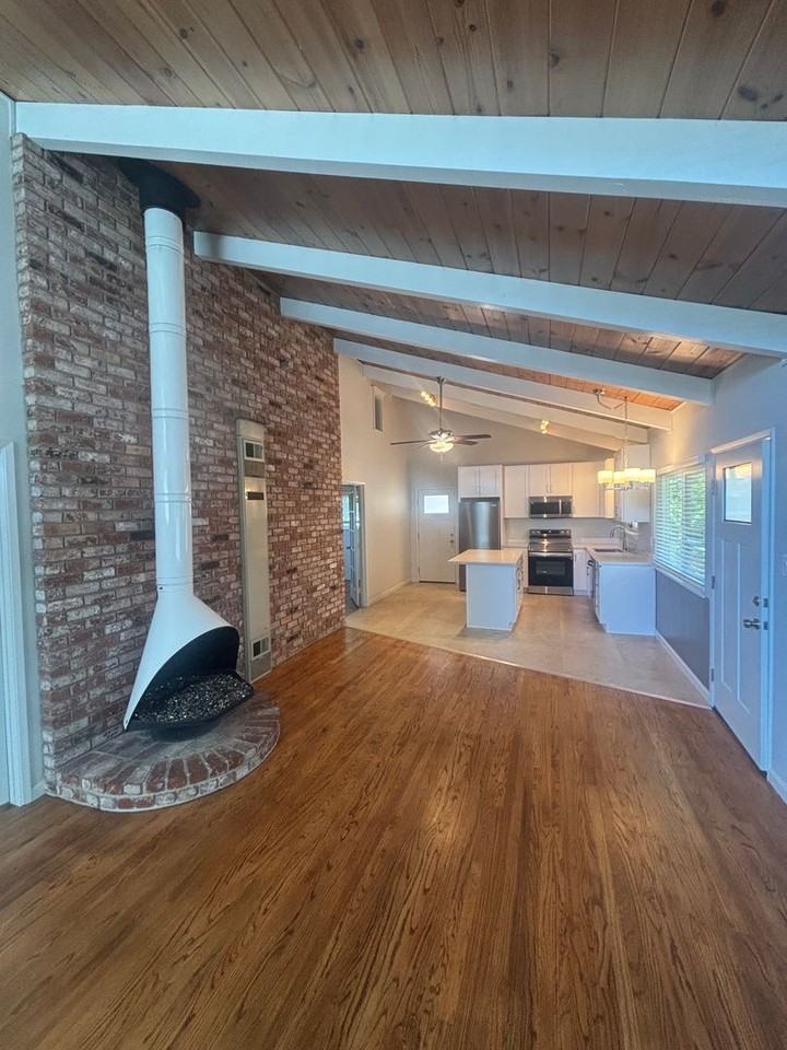 1751 4th St - Photo 2 of 13