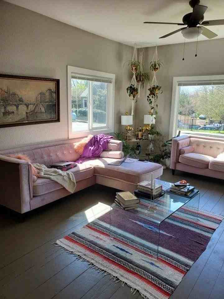 402 Quince St Ne - Photo 3 of 14
