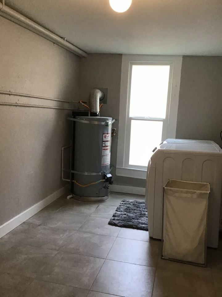 402 Quince St Ne - Photo 4 of 14