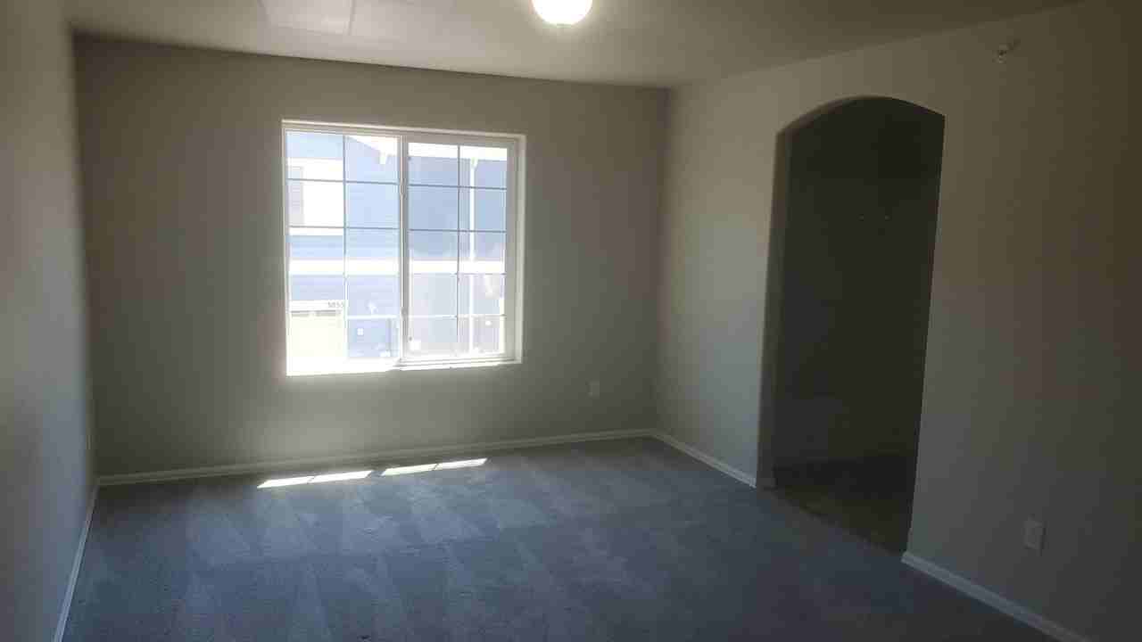 3062 Harpy Grv - Photo 5 of 20