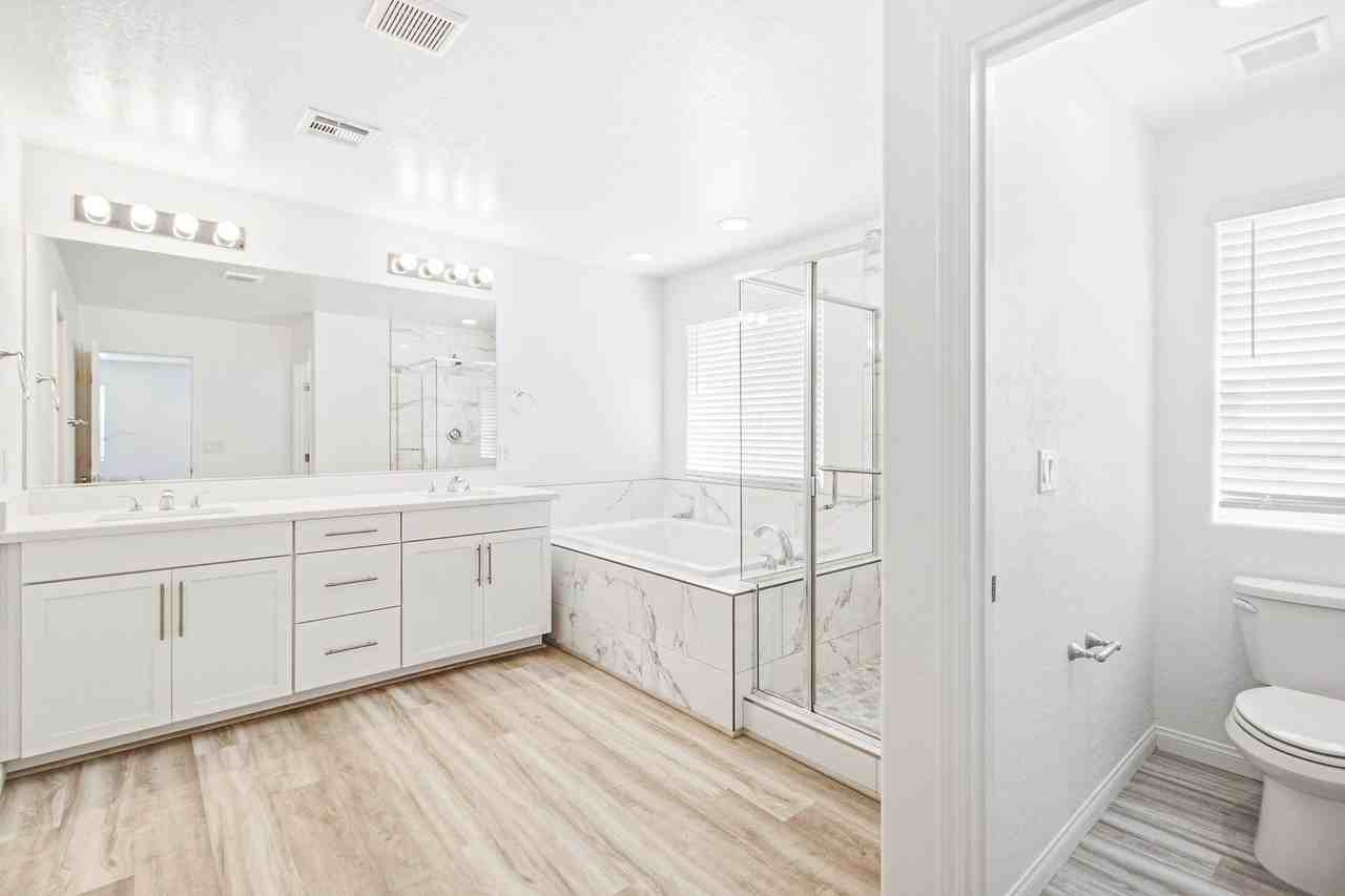 10552 Jade Walk St - Photo 4 of 28