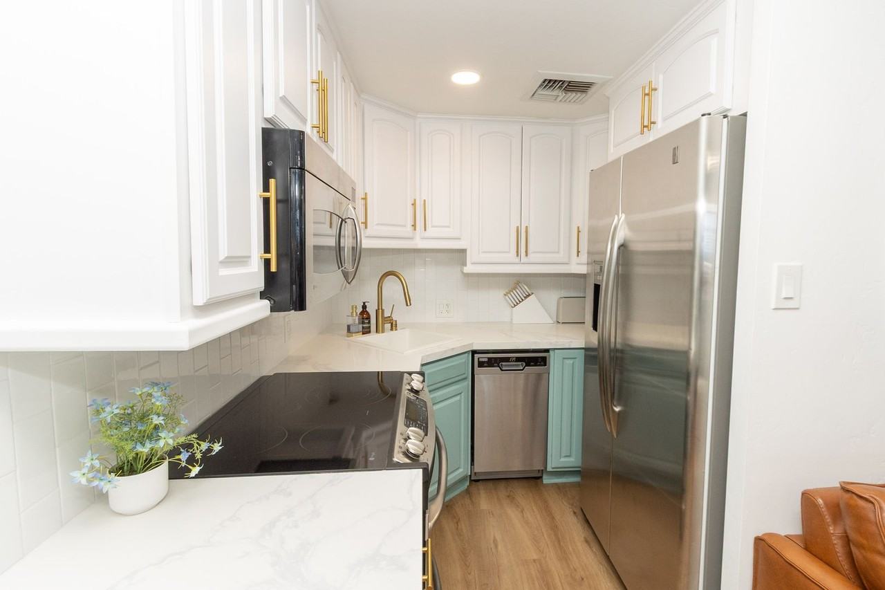 939 Coast Blvd Unit 3d #3D - Photo 6 of 29