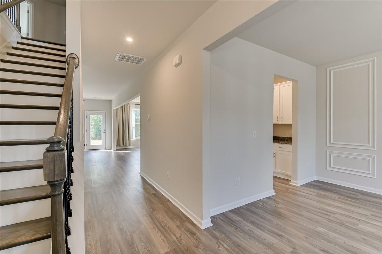 6370 Whirlaway Rd - Photo 4 of 44