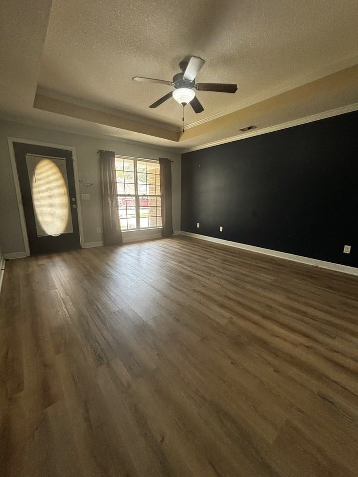 221 Guyett Ave #1 - Photo 2 of 31