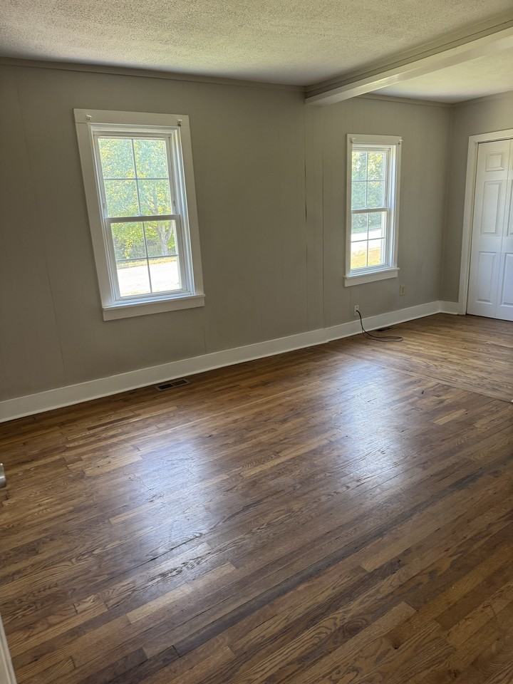 1410 E Chilhowie Ave #1 - Photo 4 of 23