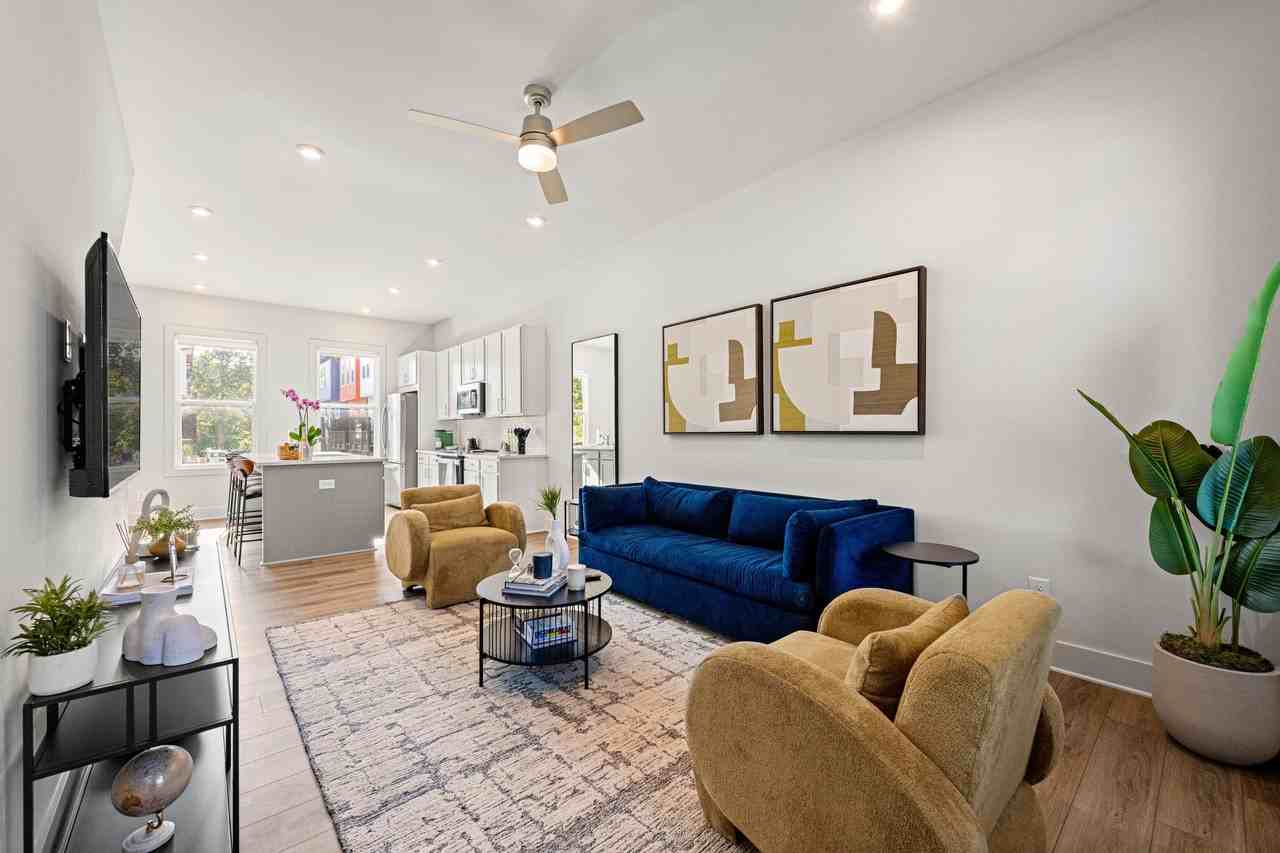 1389 Cozy Ct Se #1 - Photo 3 of 20