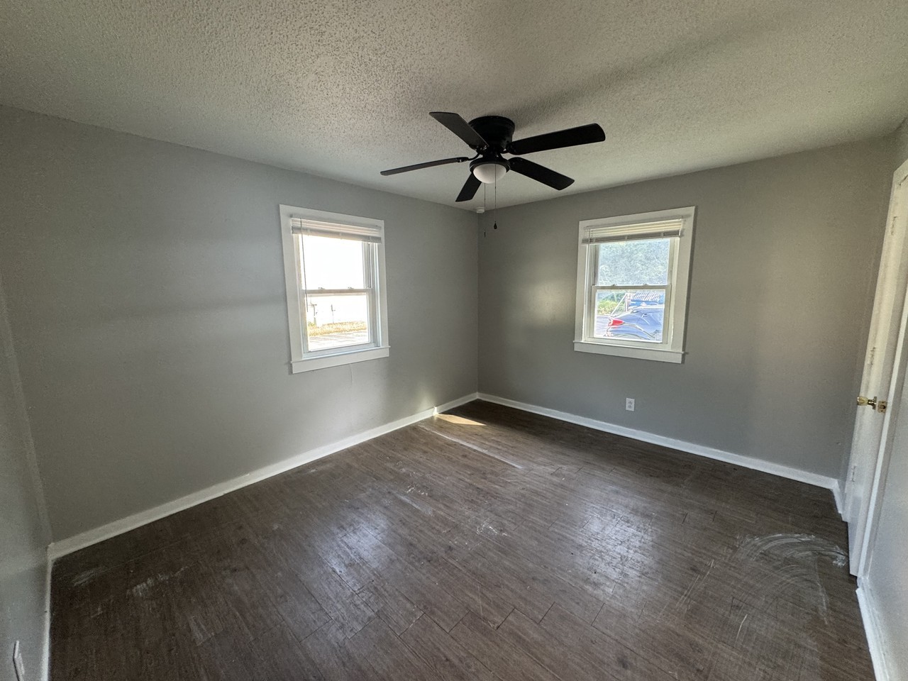718 E Culton St #1 - Photo 3 of 6