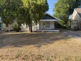 featured image of 1706 Mcgregor Ave