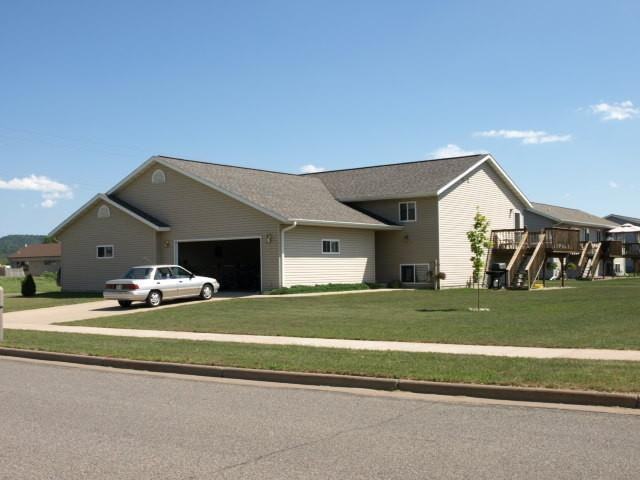 800 Western Ave - Photo 2 of 9