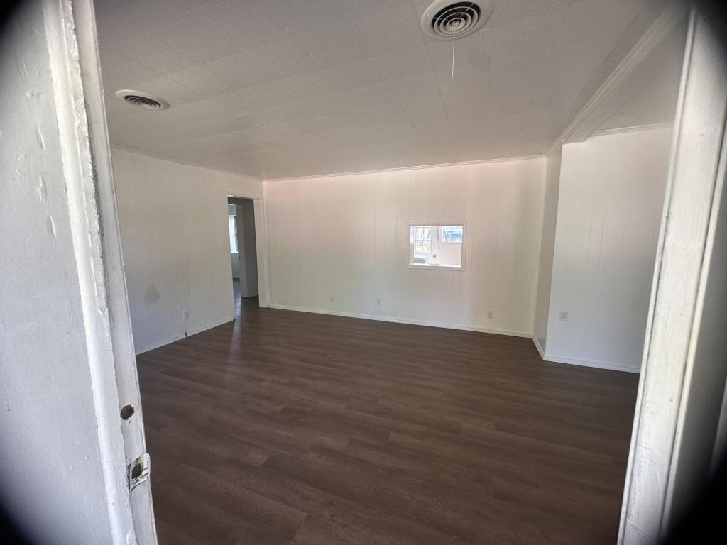 2236 B St Ne - Photo 2 of 14
