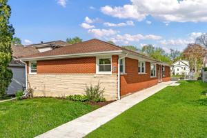 featured image of 4923 Prospect Ave