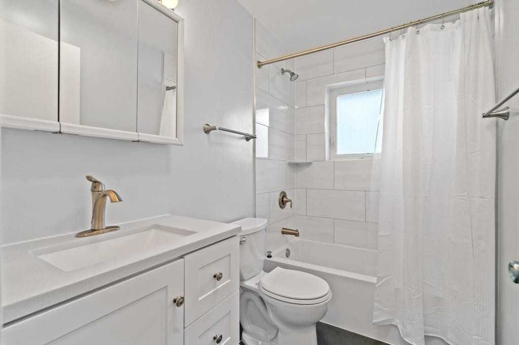 4923 Prospect Ave - Photo 6 of 15