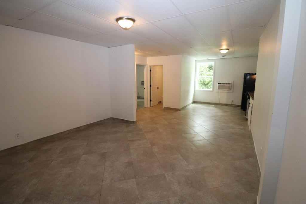 22140 Main St - Photo 3 of 12
