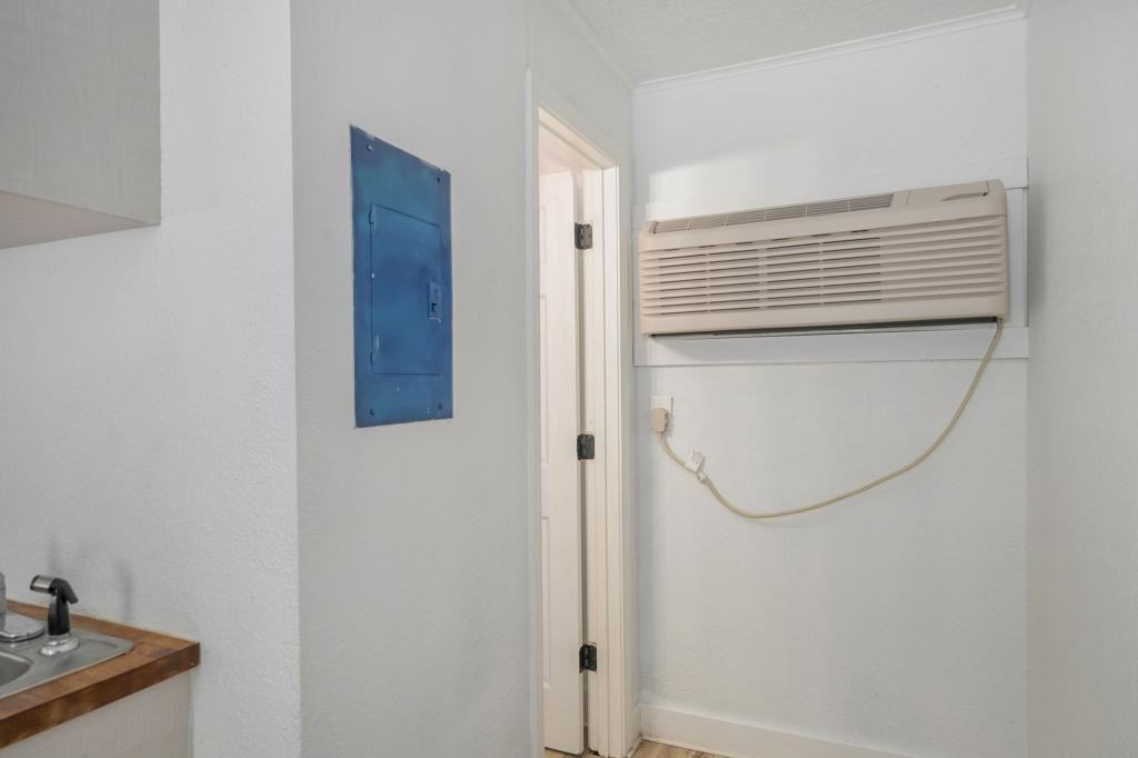 21 Larue St - Photo 6 of 8
