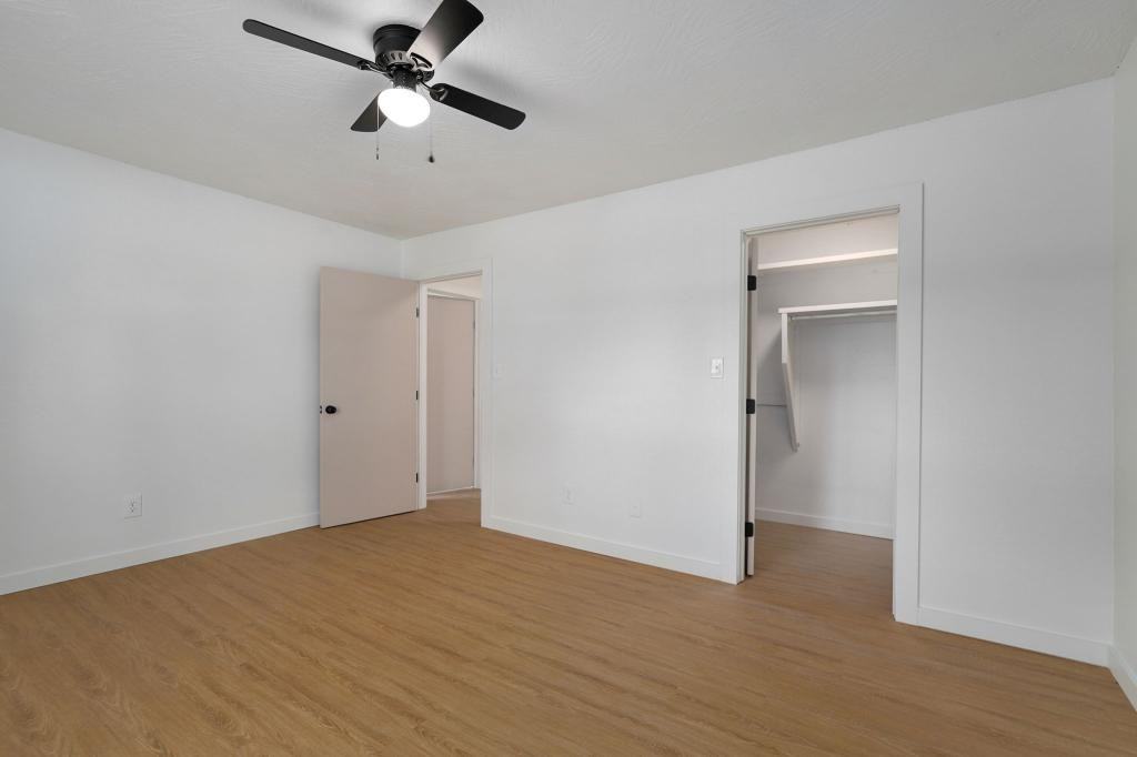 2029 E Battlefield Rd - Photo 5 of 29