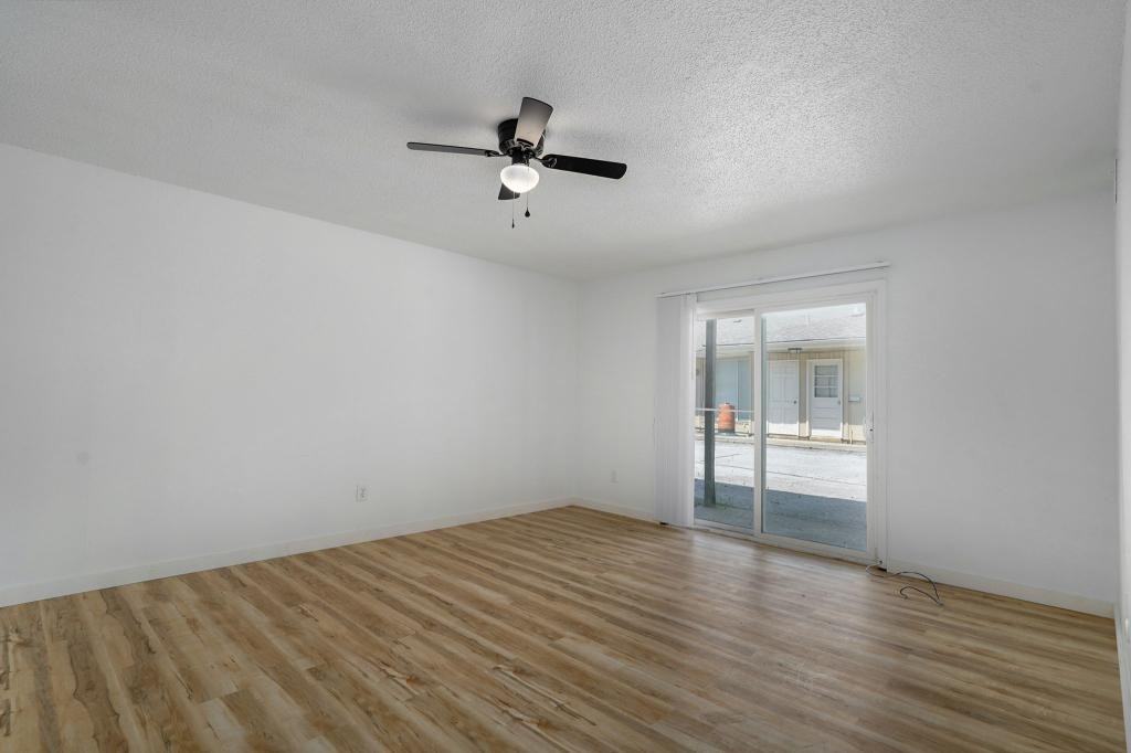 933 S Wildan Ave - Photo 5 of 14