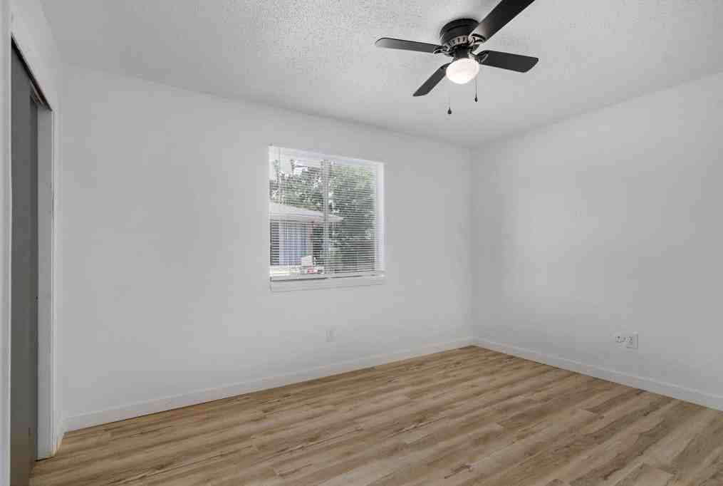 933 S Wildan Ave - Photo 6 of 14