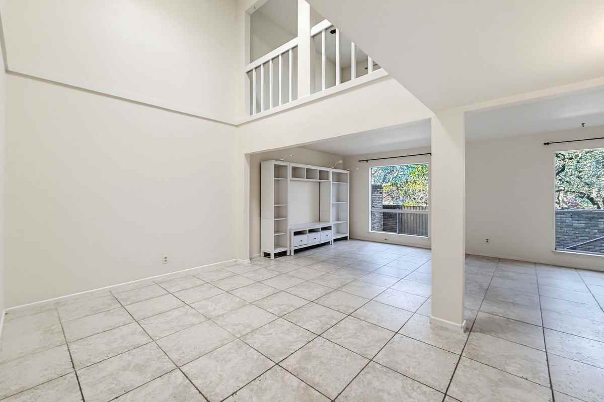 11718 Caprock St - Photo 3 of 26