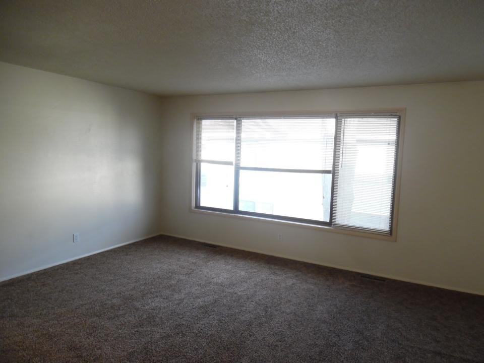 1514 Yellowstone Ave #2 - Photo 3 of 9