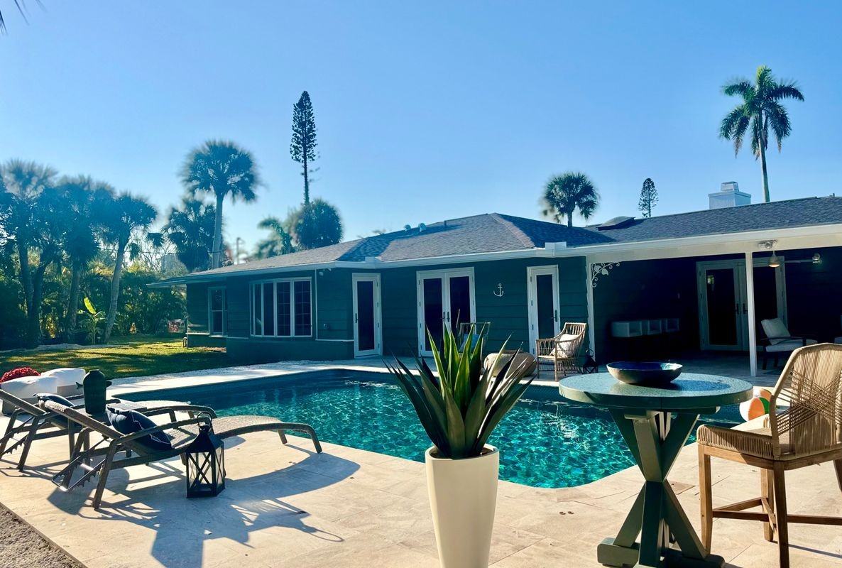 311 Island Cir - Photo 4 of 49