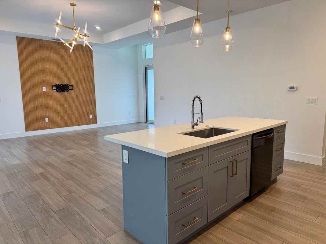 1120 Nw 42nd Pl - Photo 3 of 25