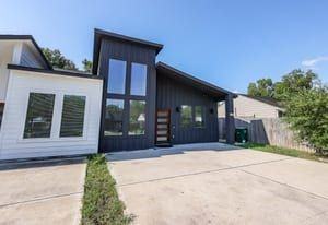 5830 Doolittle Blvd ##A - Photo 2 of 50