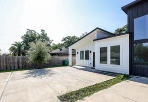 5830 Doolittle Blvd ##A - Photo 3 of 50