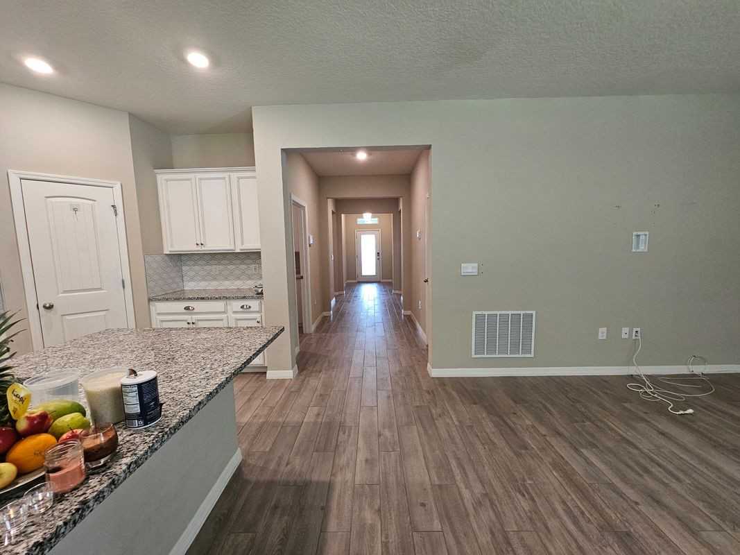 548 Shaelyn Pl - Photo 5 of 25