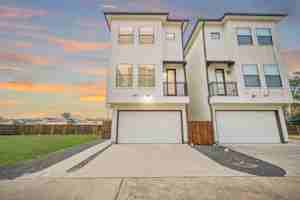 featured image of 2547 Calumet St