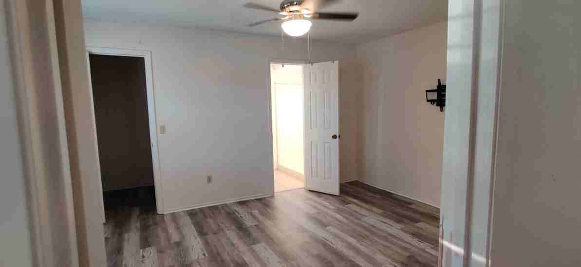 170 Windtree Ln - Photo 7 of 11