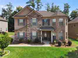 featured image of 165 Regency Pl