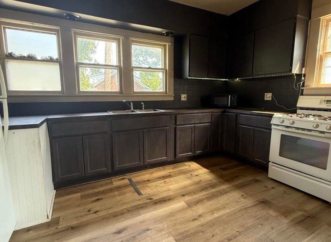 118 Dewey St - Photo 4 of 7