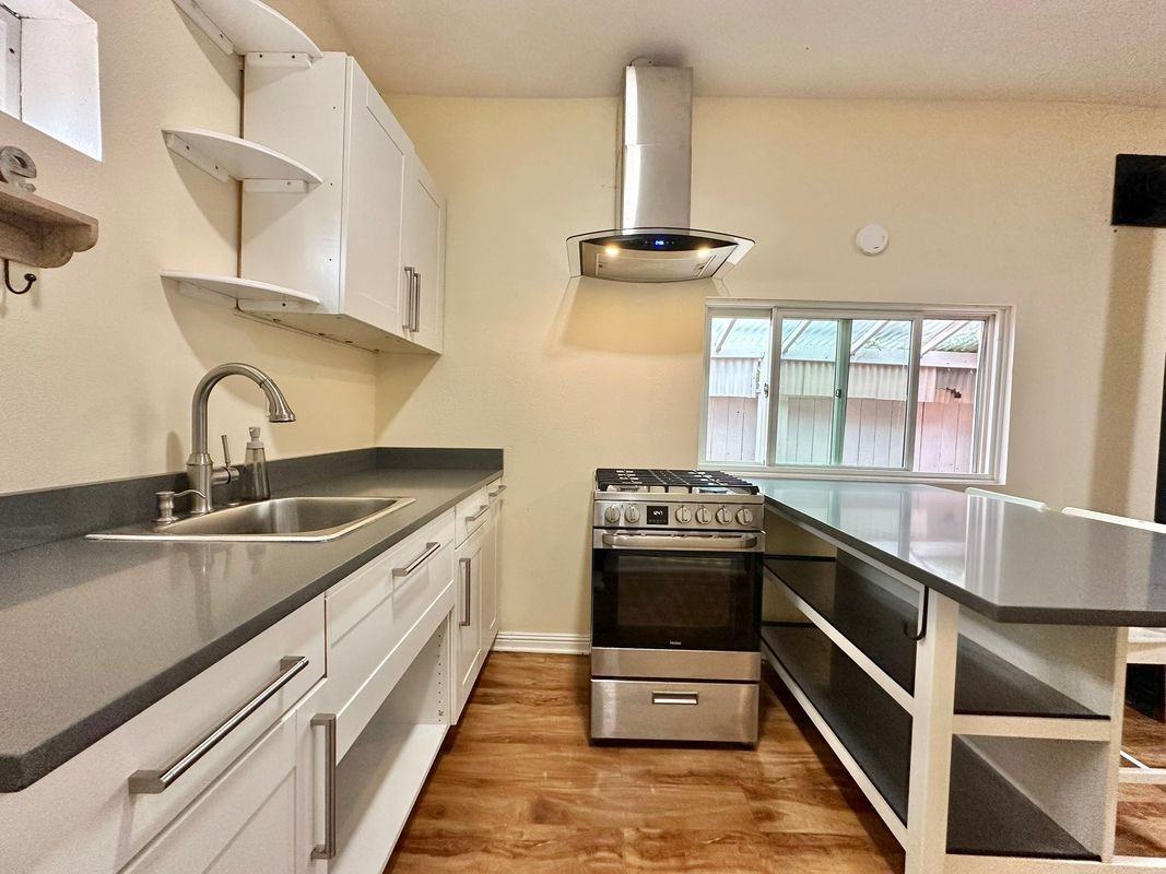 1901 Lindo St - Photo 5 of 18