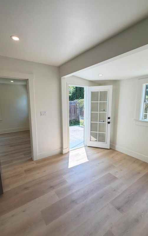1656 1/2 W 52nd St - Photo 3 of 14