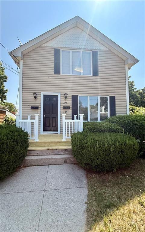39 Andrews Ave