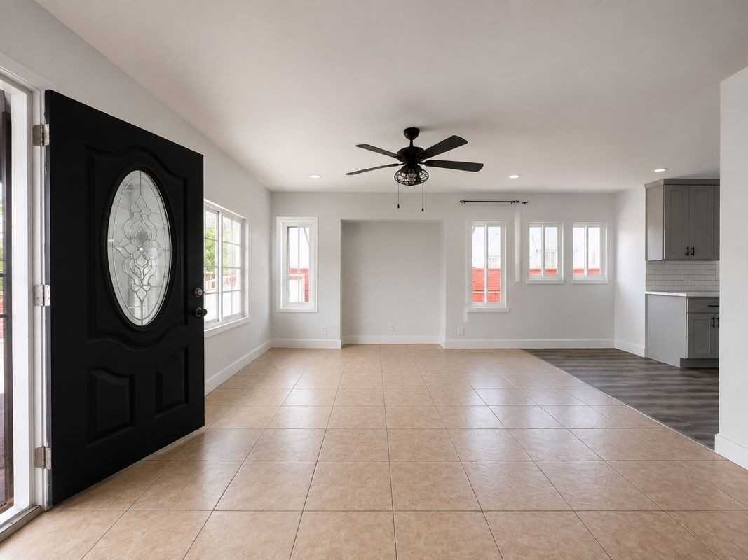 2566 Broadway - Photo 7 of 10